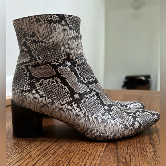 Vince boots - Picture 6 of 8